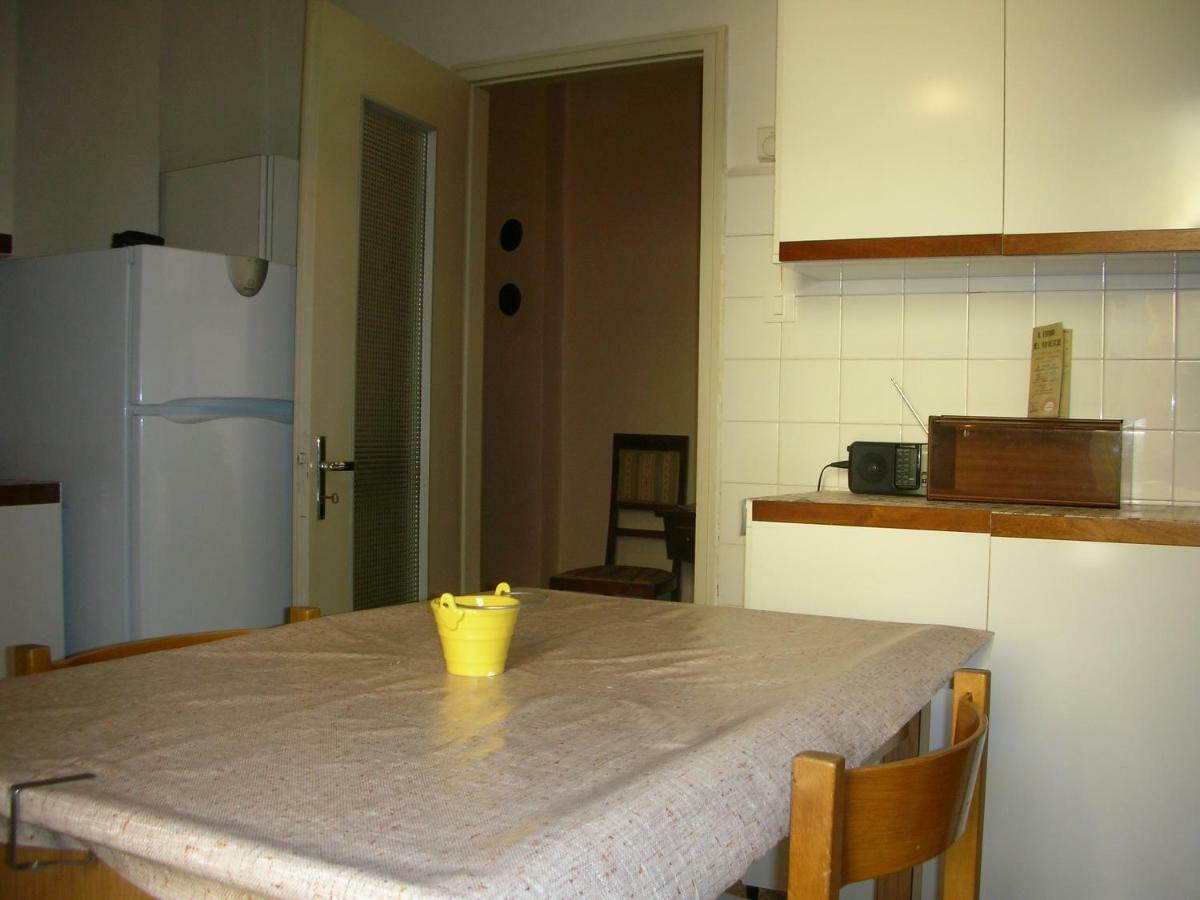 Nice Apartments In Downtown Болонья Екстер'єр фото