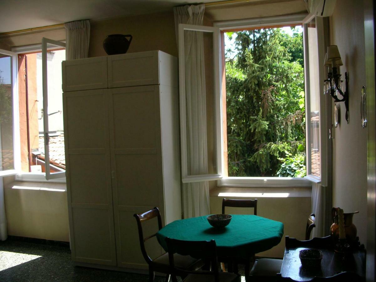 Nice Apartments In Downtown Болонья Екстер'єр фото