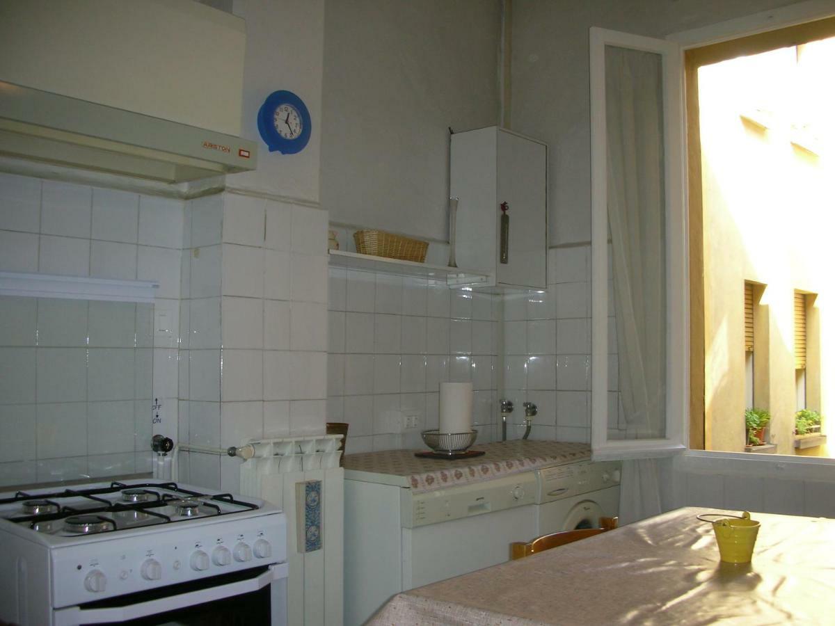Nice Apartments In Downtown Болонья Екстер'єр фото